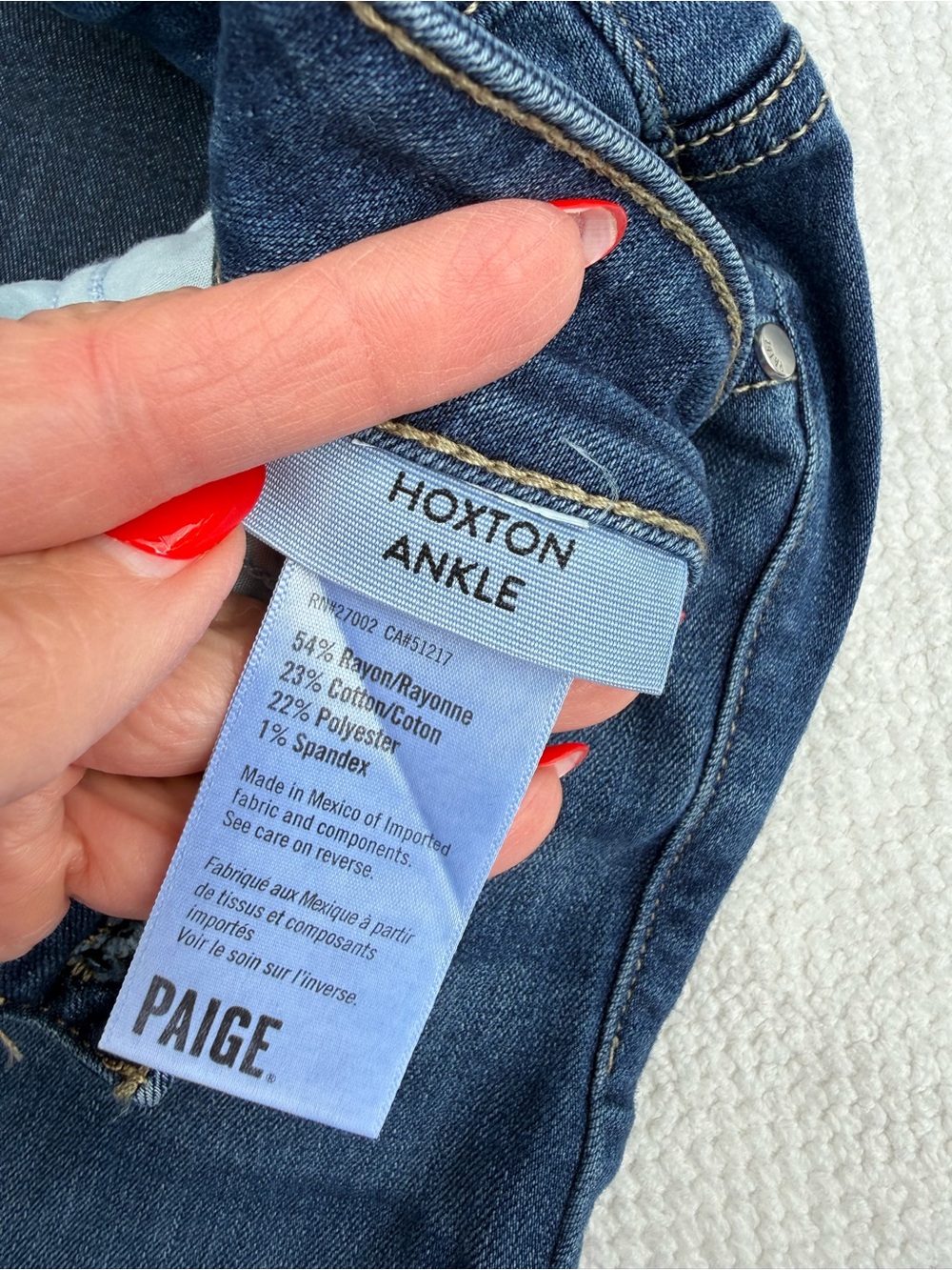 PAIGE Hoxton Ankle Jeans in Medium Blue Wash like new size 18